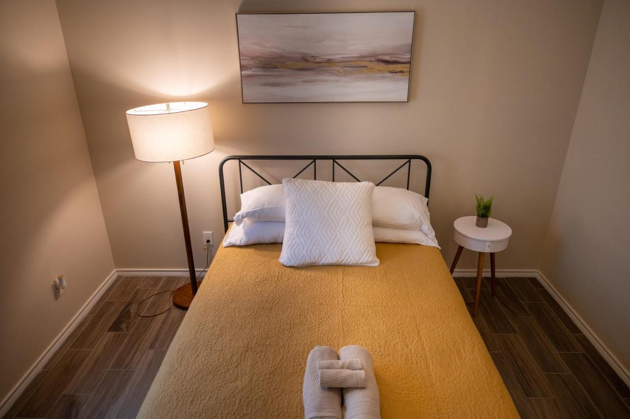 Fabulous King Size Bed In A Gated Neighborhood! Apartment Единбург Екстериор снимка